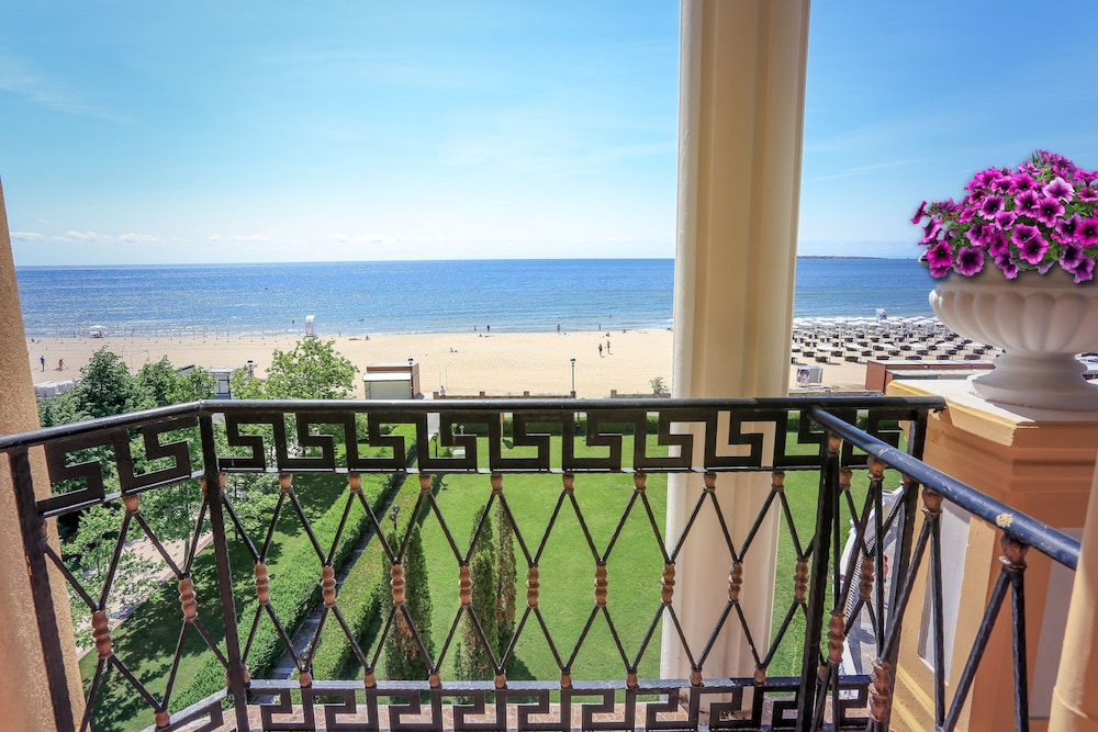 Imperial Palace - All Inclusive 158/165