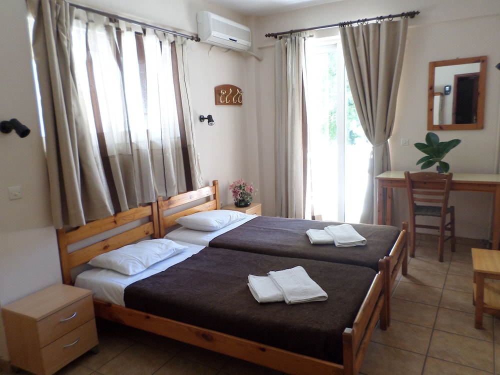 Tina Hotel 19/50