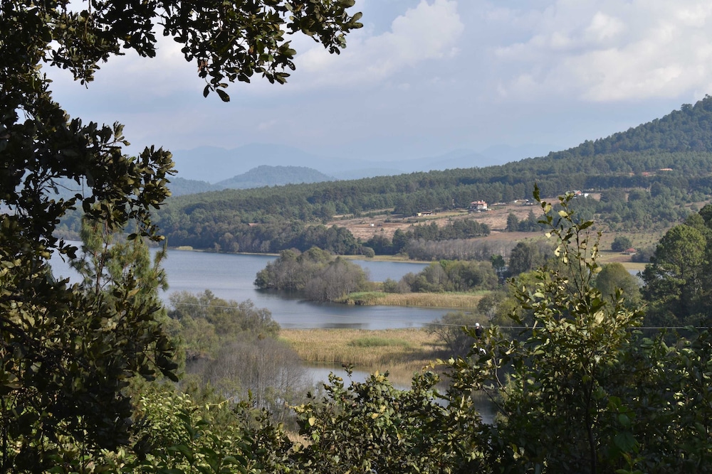 Zirahuen Forest And Resort 44/50