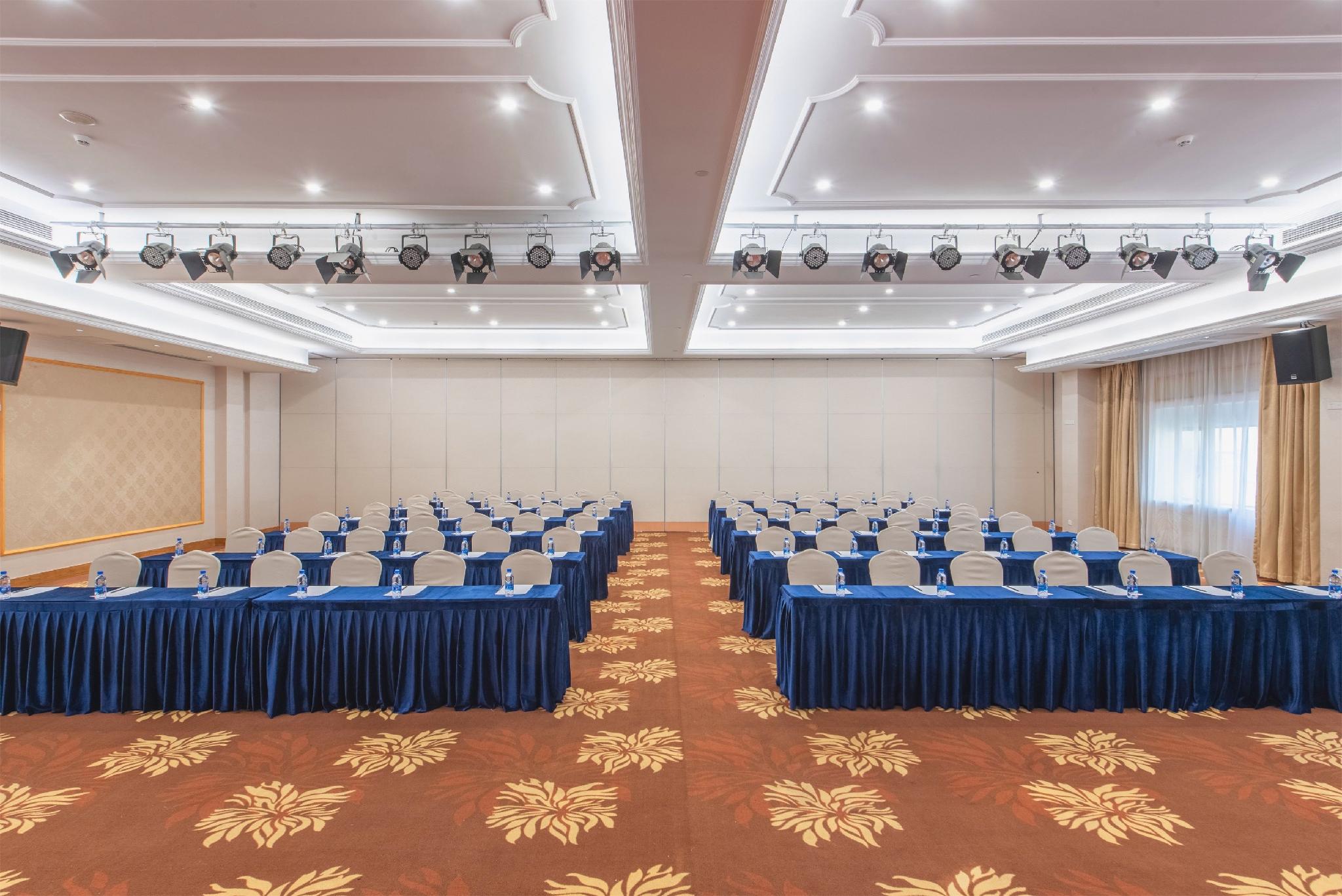 Vienna Hotel (Foshan Wenhua North Road) 47/56