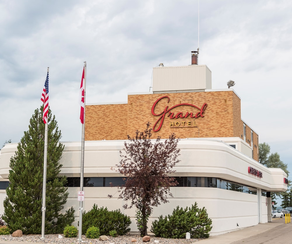 Grand Hotel 16/38