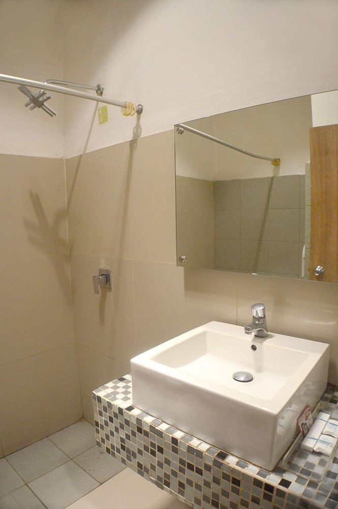 Papaho Hotel 15/16
