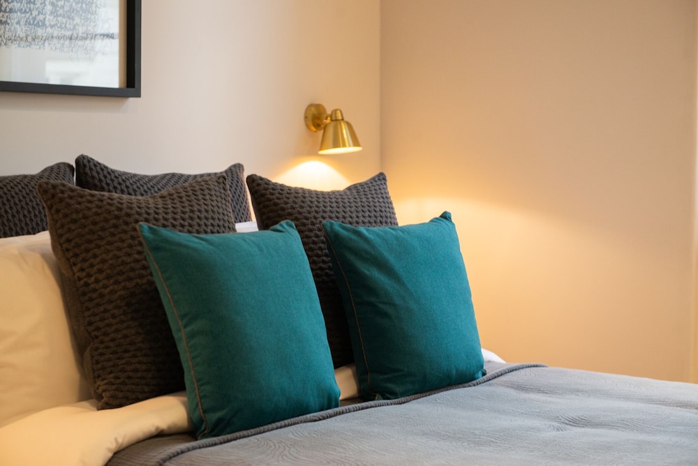 South Kensington by CAPITAL 34/65
