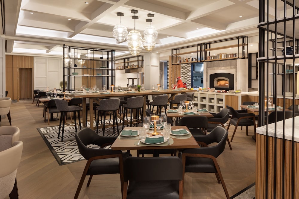 Tirana Marriott 30/50