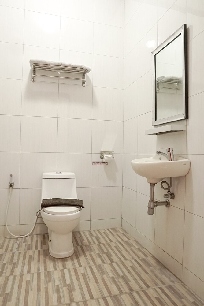 Airlangga Hotel 29/62