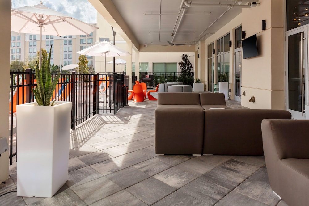 Aloft Orlando Lake Buena Vista 9/49