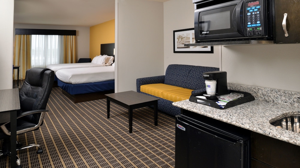 Fairfield by Marriott Inn & Suites Fort Walton Beach Hurlburt Area 26/48