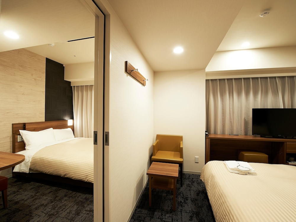 Sotetsu Fresa Inn Kitamaha 14/63