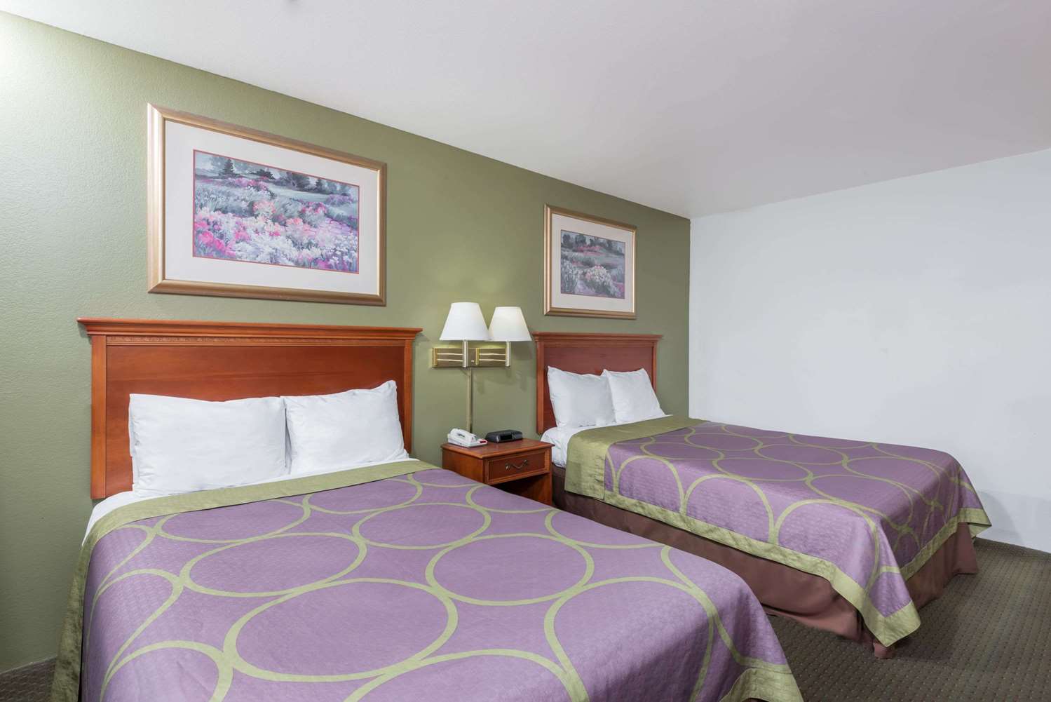 Super 8 by Wyndham Pittsburgh/Monroeville 18/47