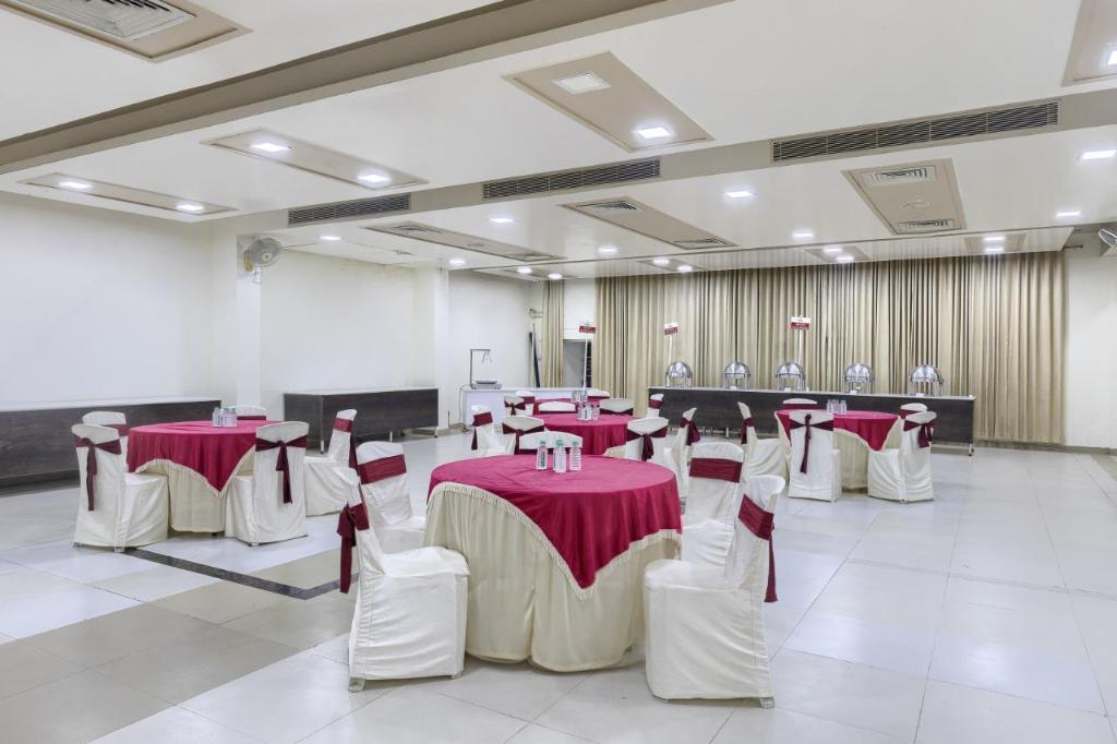 HOTEL MANGALAM 40/49