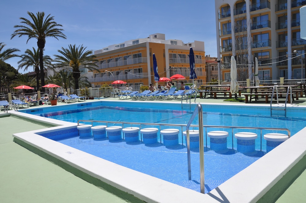 Hotel Gami Adults Only 6/53