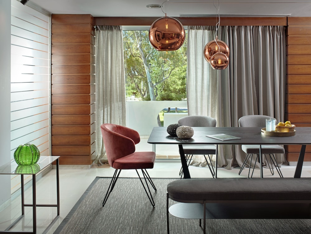 Blazer Suites 46/64