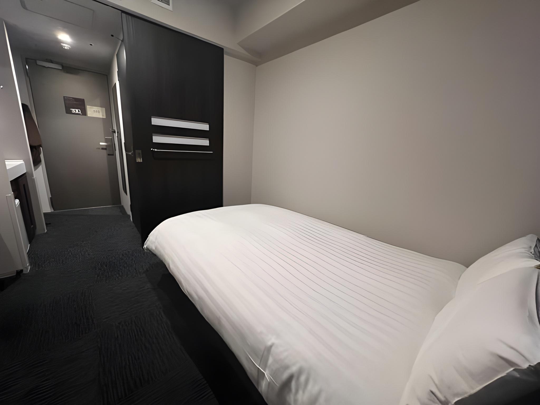 Semi Room, Standard, Semi Double Bed