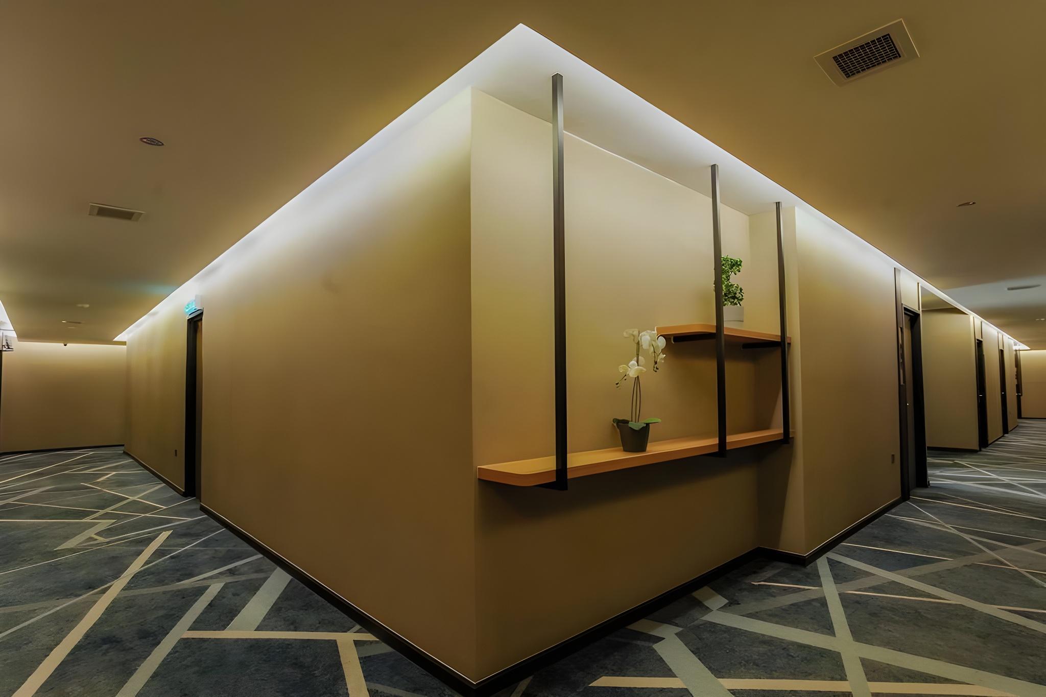NB HOTEL 16/25