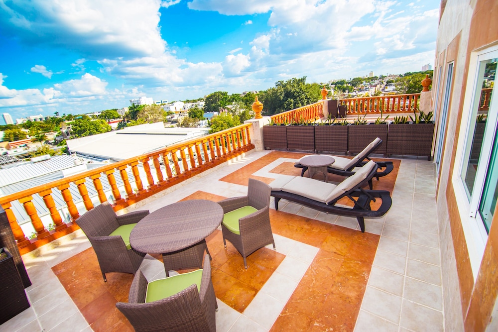 Hotel Palacio Maya 63/83