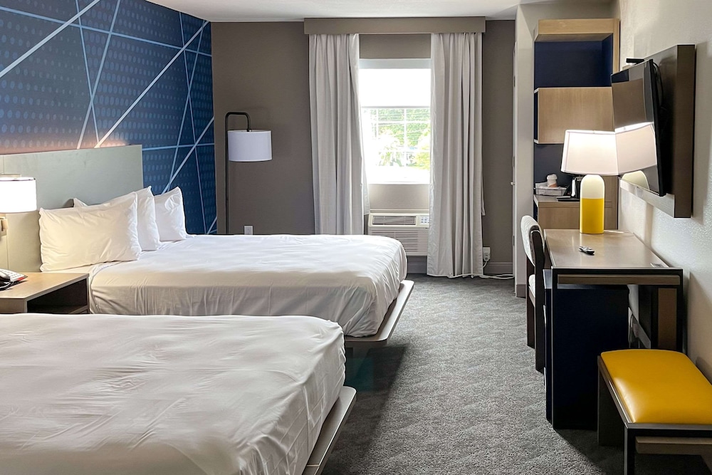 ROOM, 2 QUEEN BEDS