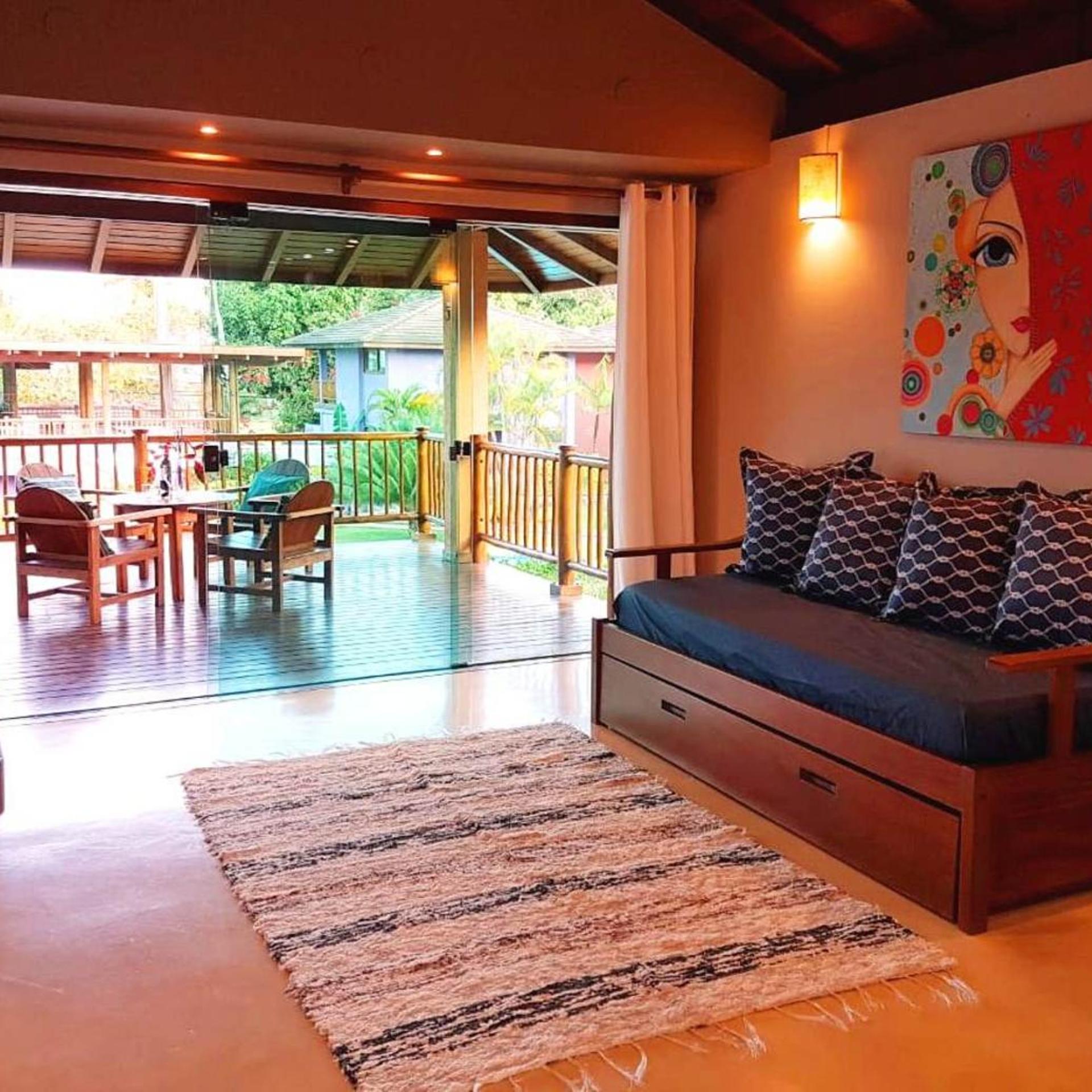 Bella Vista Village 23/50