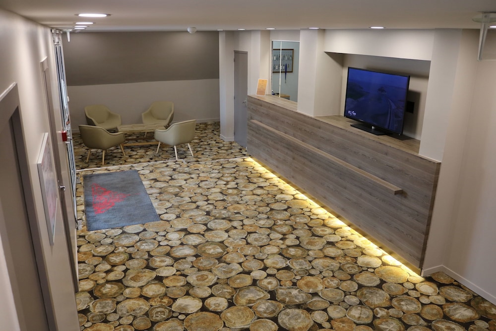 lobby