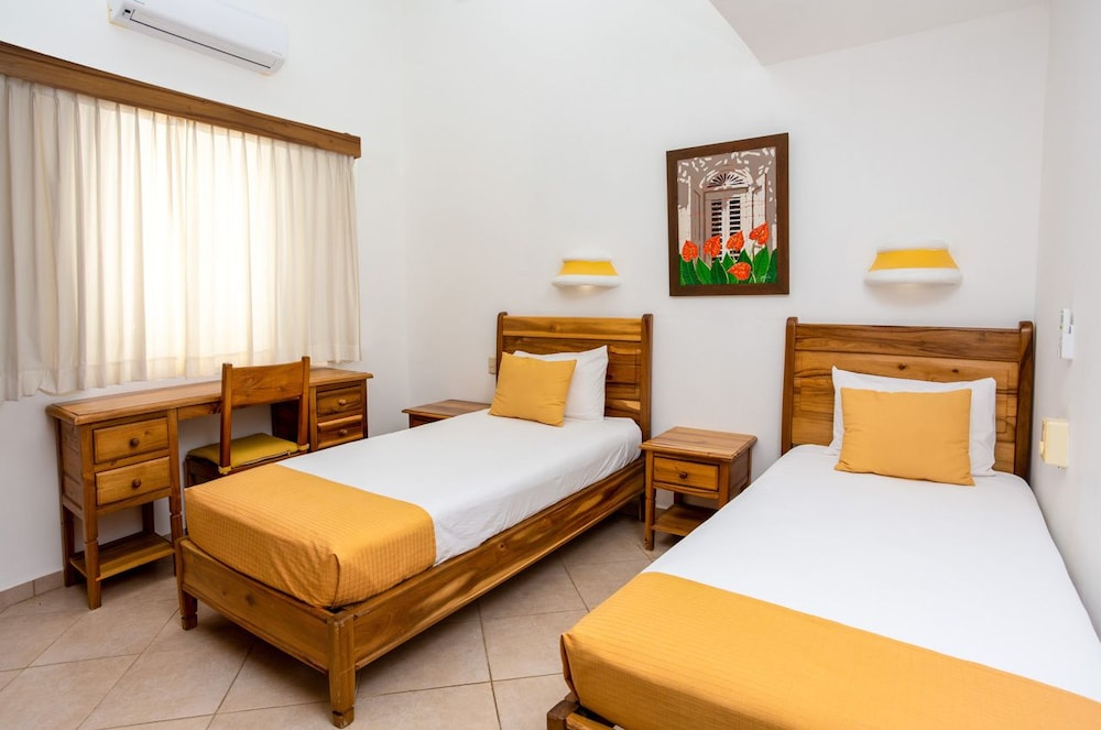 Albachiara Hotel 23/75