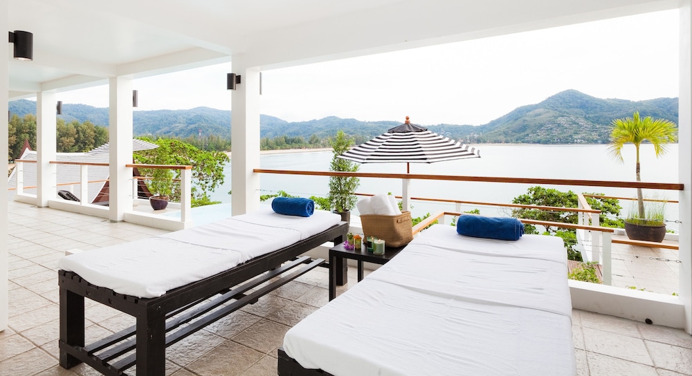 Villa Nevaeh 44/56