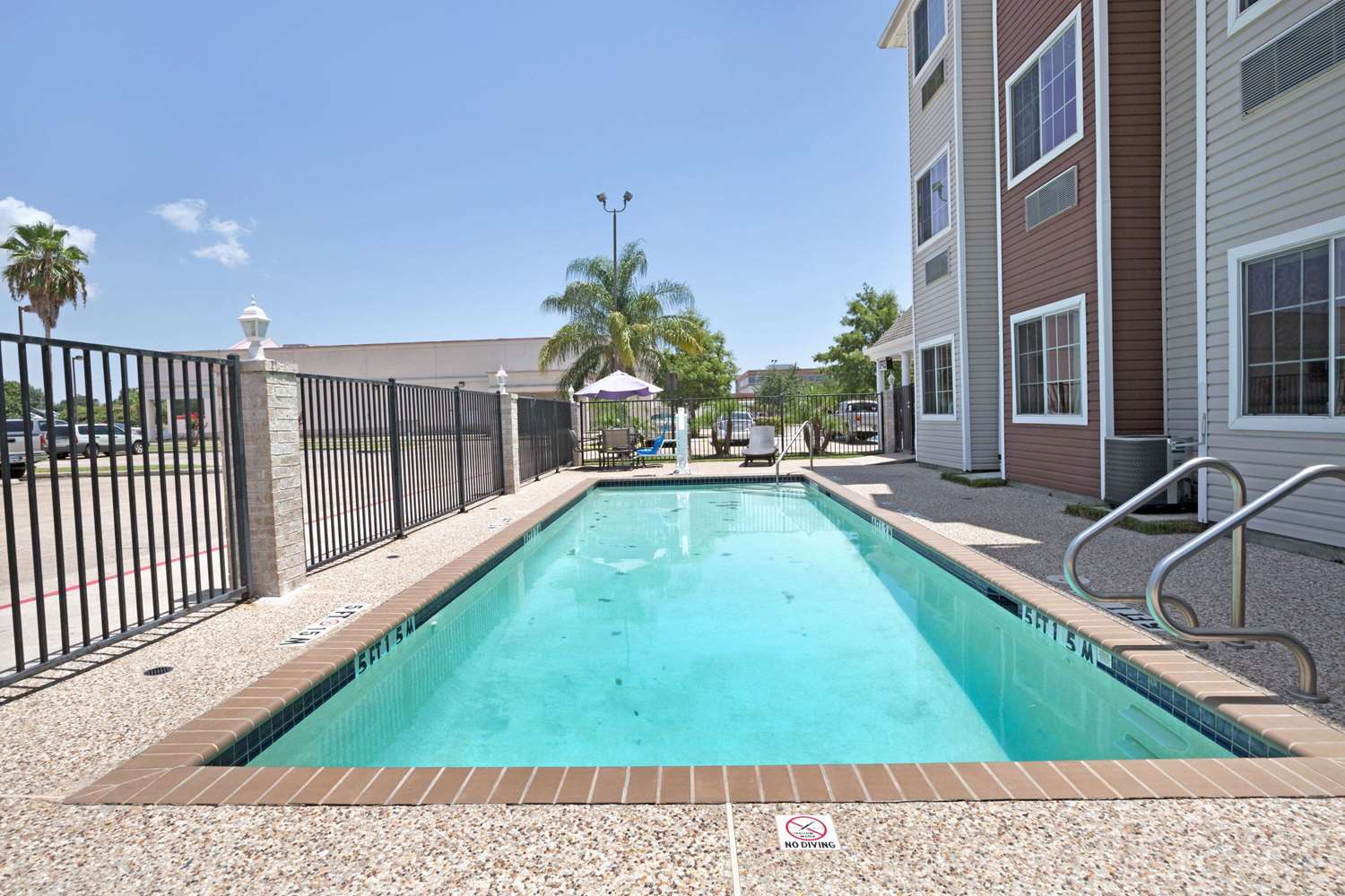 Microtel Inn And Suites Houston 31/32