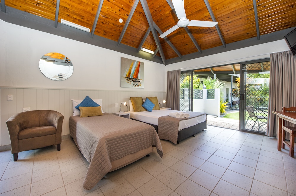 Island Leisure Resort 33/46