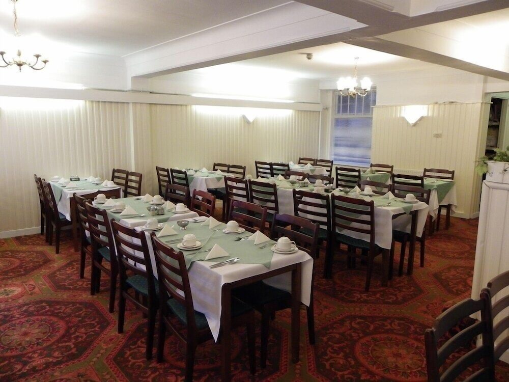 The New Oxford Hotel 33/43