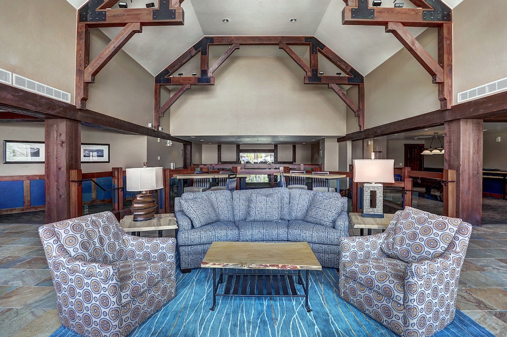 Crystal Peak Lodge 52/74