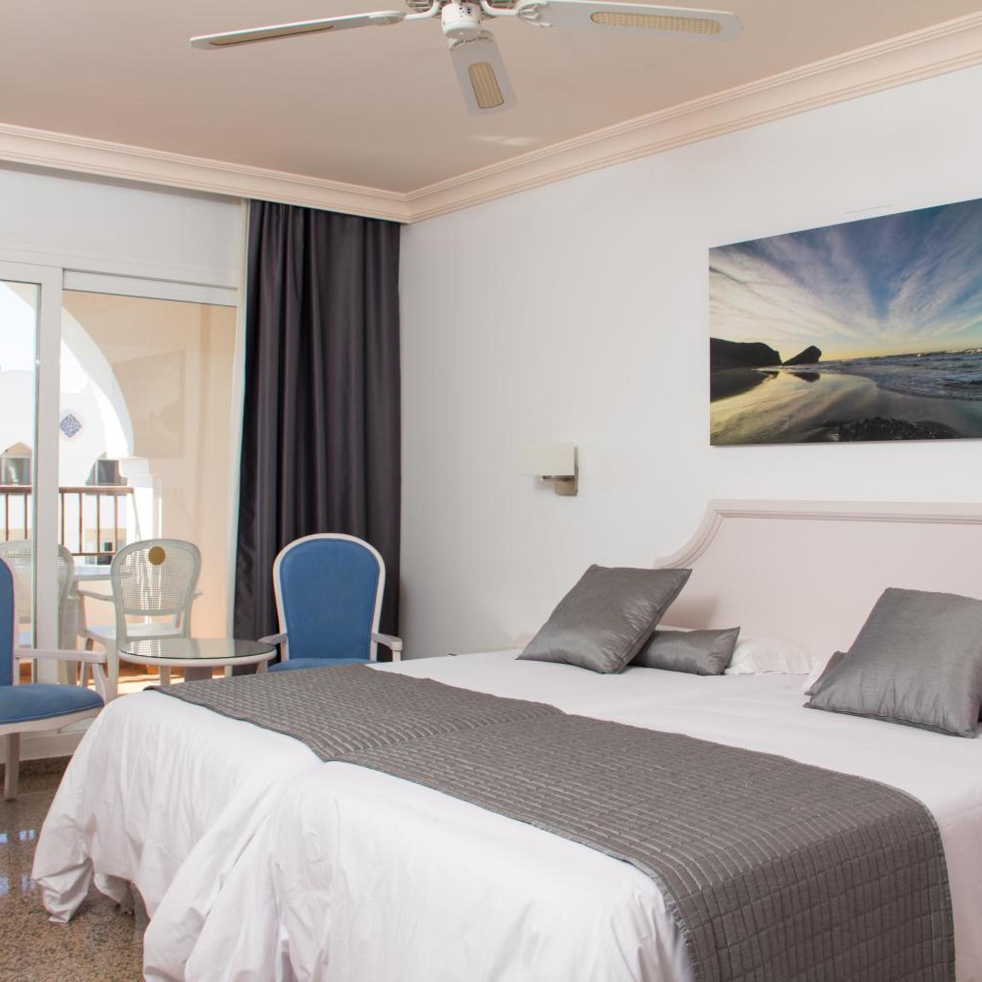 Room, Single Bed