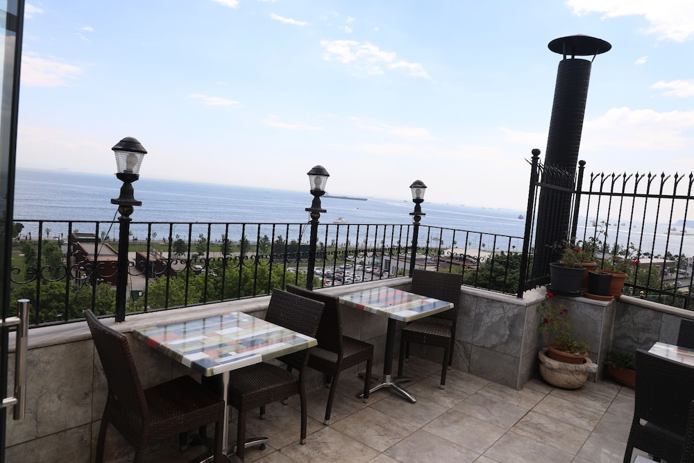 Sea House Suites 40/50
