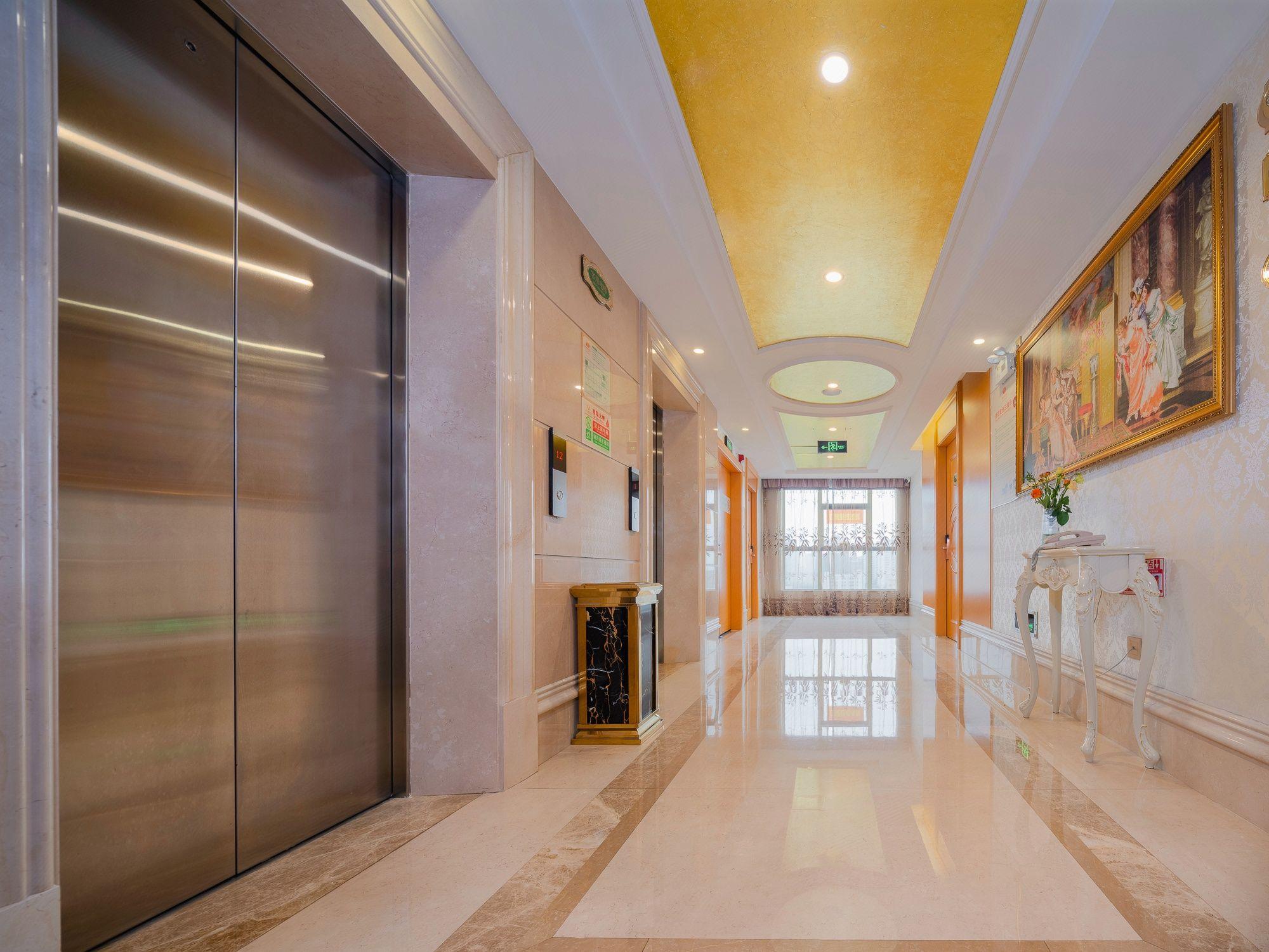 Vienna Hotel (Dongguan Dongkeng Wenge) 10/37