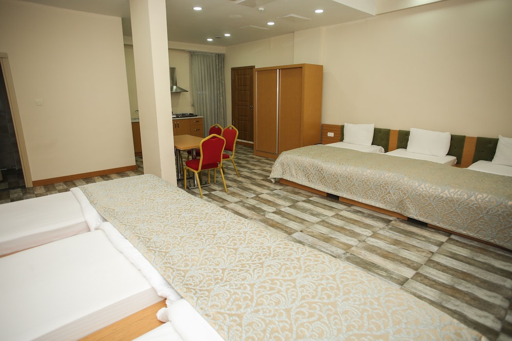 Quantum Hotel 19/92