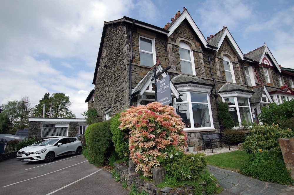 Brook House 23/32