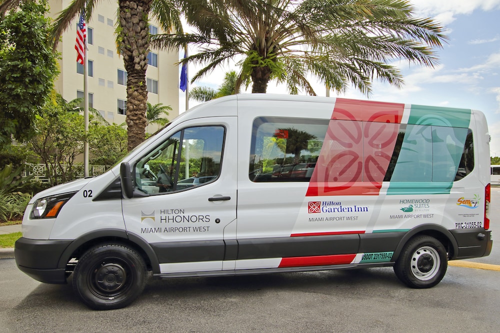 Hilton Garden Inn Miami Airport West photo2