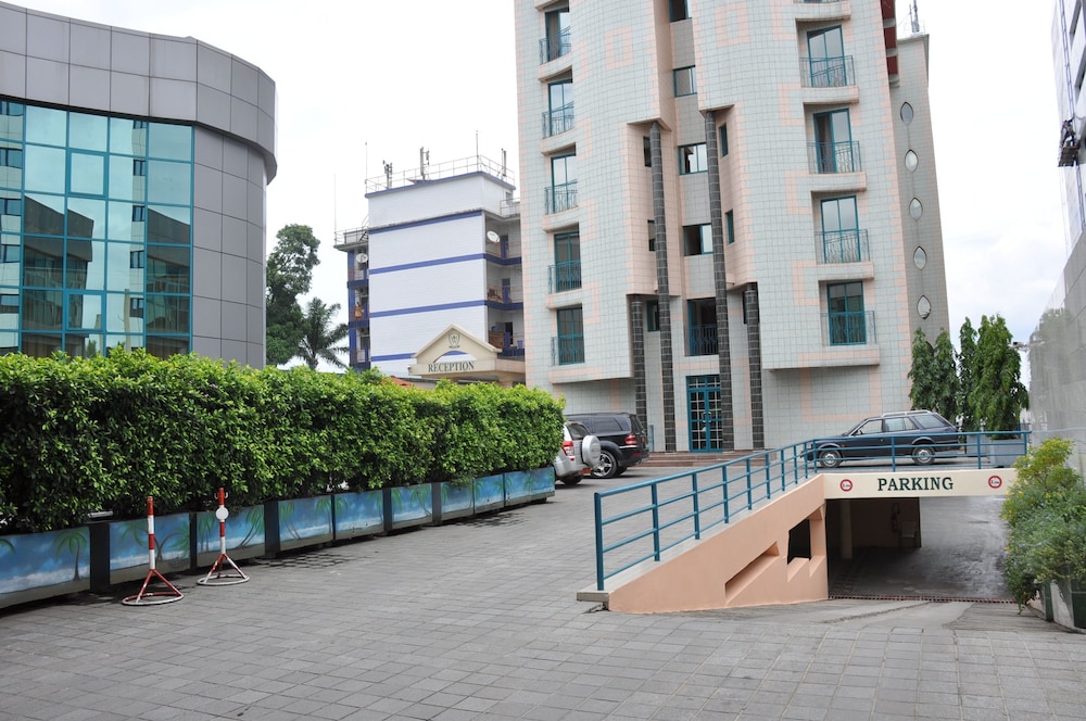 Hotel Prince de Galles 25/26