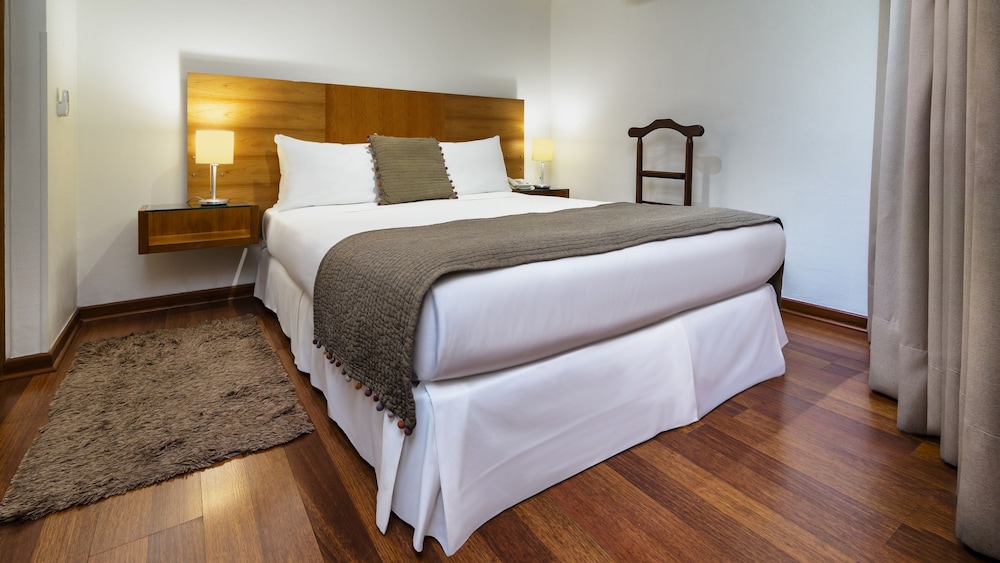 APARTMENT, QUEEN BED