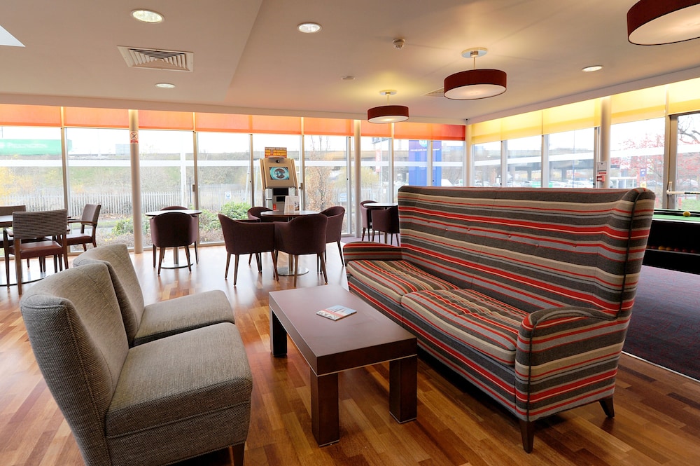 Park Inn By Radisson Birmingham Walsall 14/24