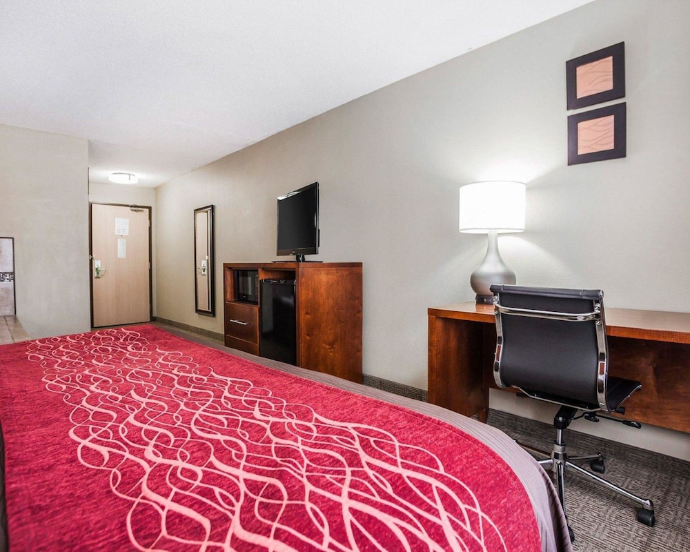 Comfort Inn And Suites Moberly Ex Holiday Inn Express Moberly 8/36