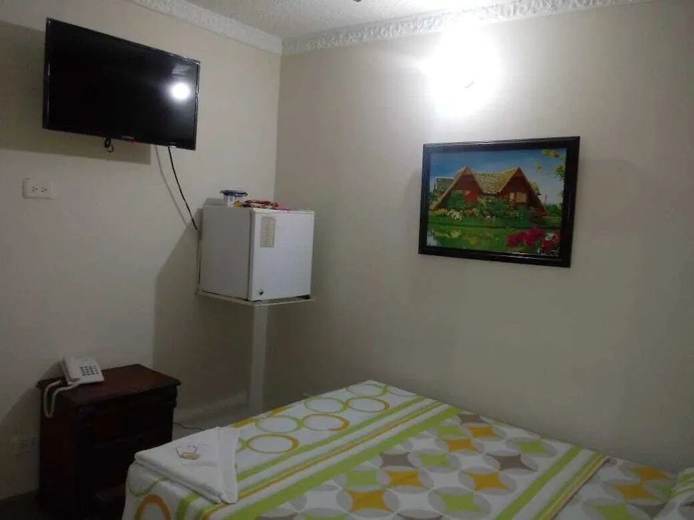 Hotel Colonial Inn 24/26