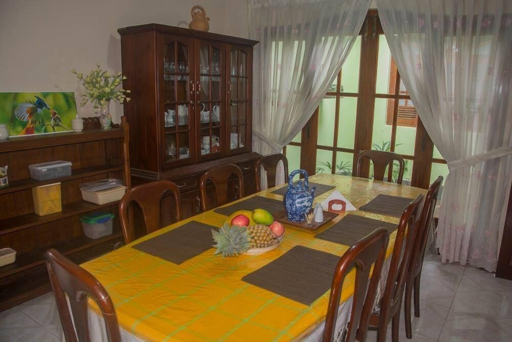 Granary Home Stay 10/16