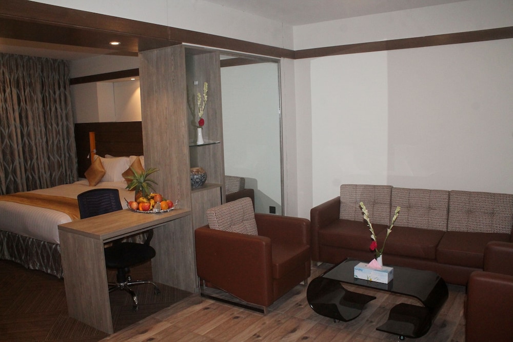 Hotel X Gazipur 30/46