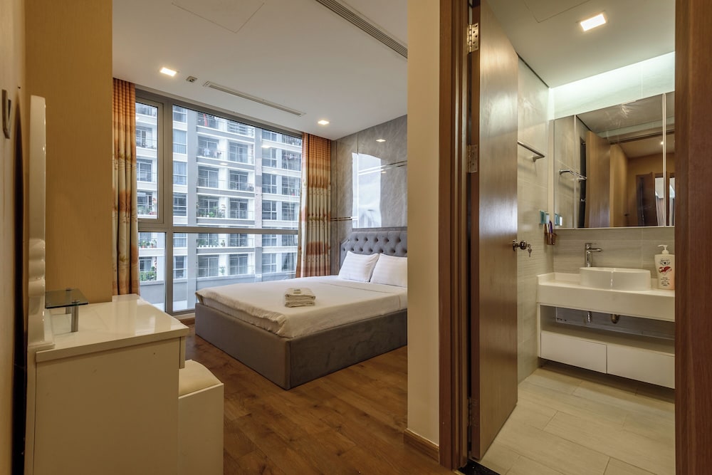 Homes By Christine Vinhomes Central Park 20/50