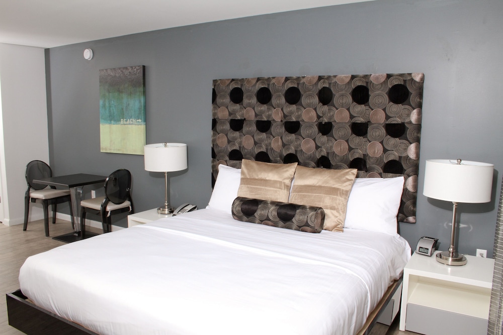 Lotus Boutique Inn Suites 23/57