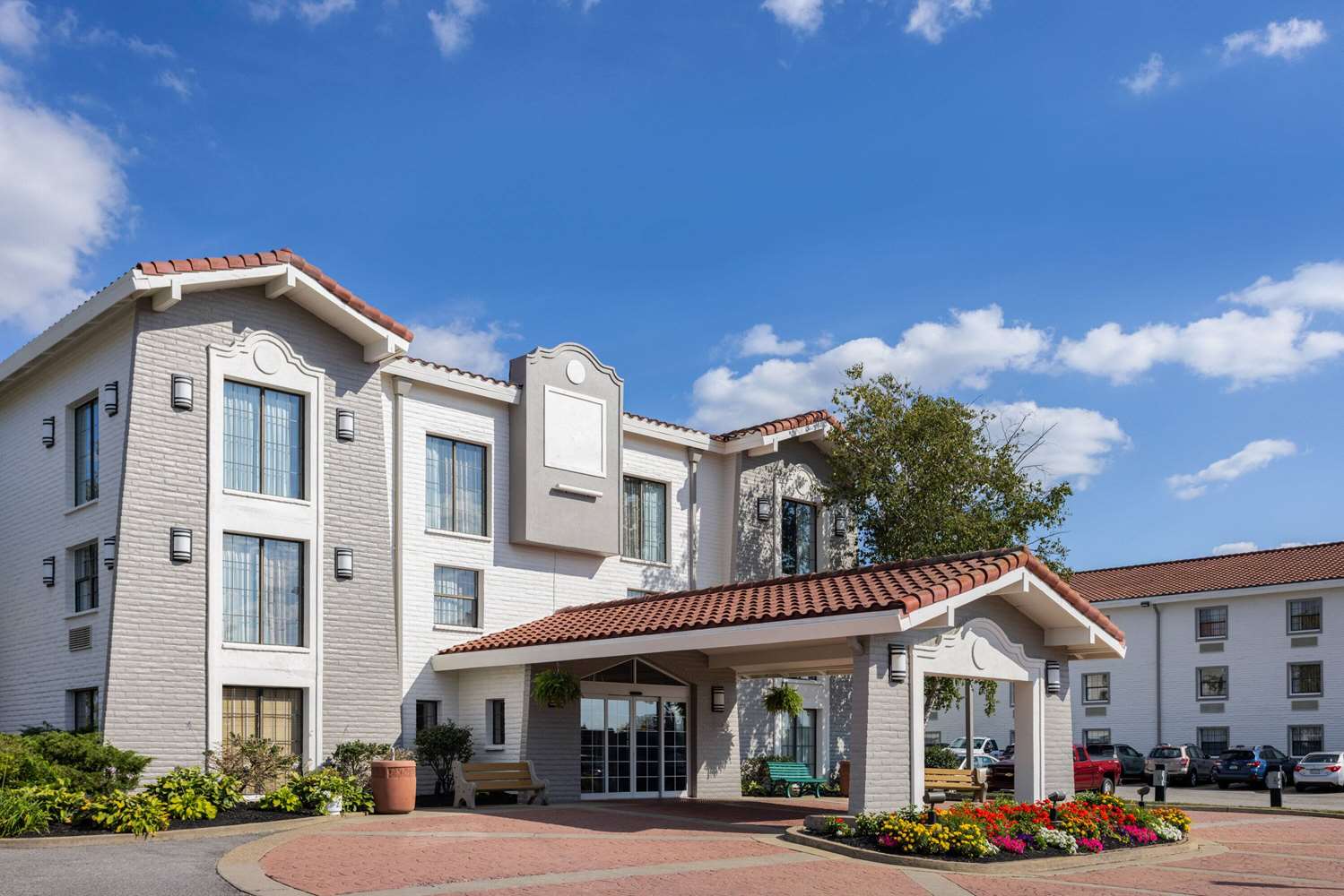 La Quinta Inn by Wyndham Pittsburgh Airport 32/36