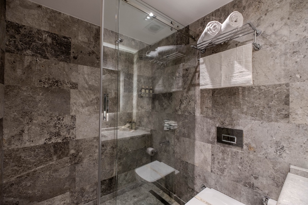 B'Istanbul Hotel 47/50