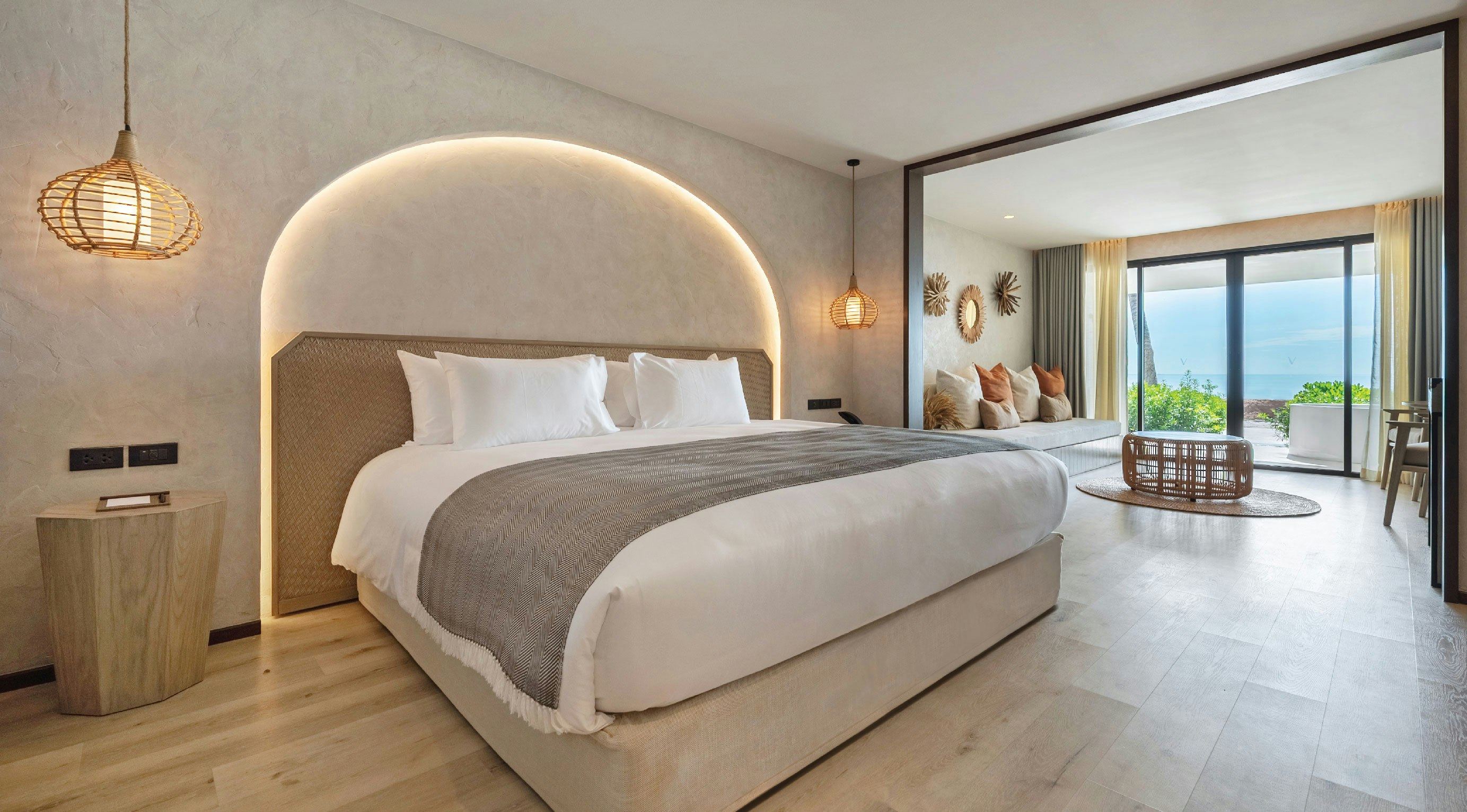 Mini Suite Beachfront Twin