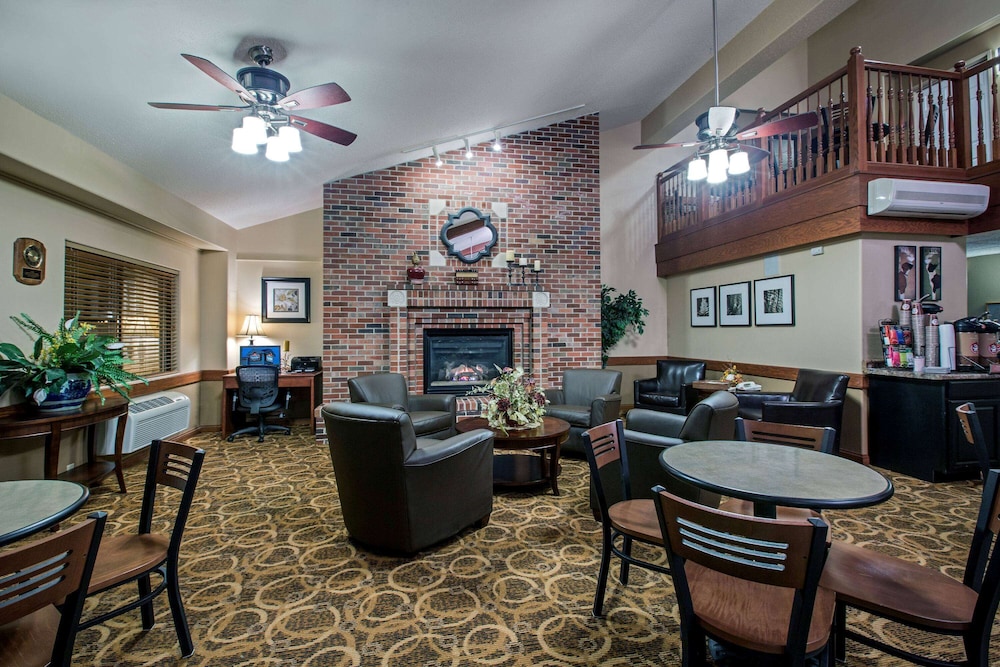 Americinn By Wyndham Peoria 41/59