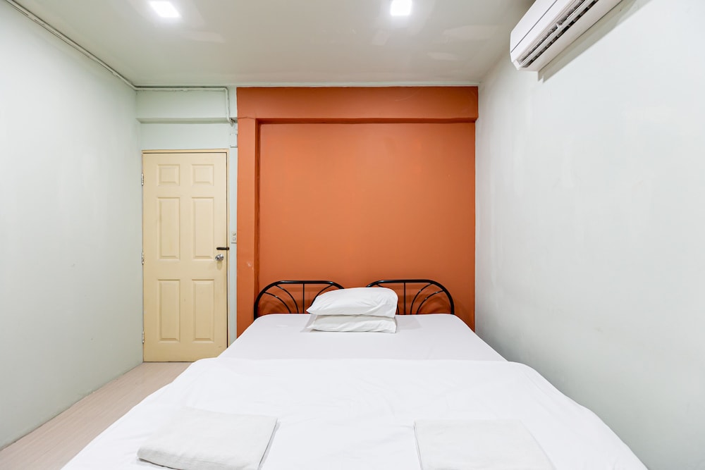 Freesia Saladaeng Silom Apartment 18/36