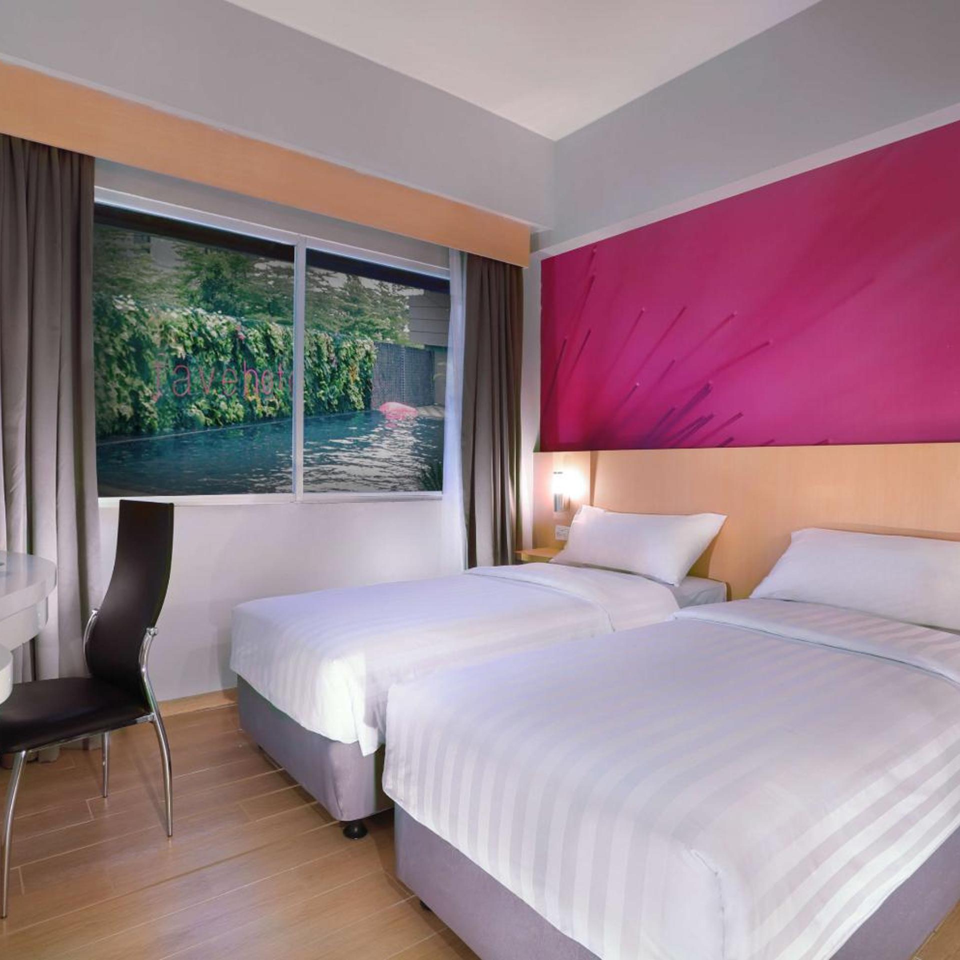 ROOM, DOUBLE OR TWIN BED, POOL VIEW