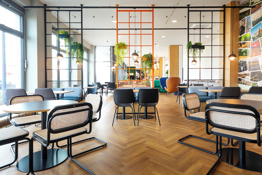 LOGINN Hotel Koln Airport 33/48